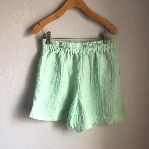 House of Harlow 2 Piece Shorts Set NWT - Picture 3 of 4